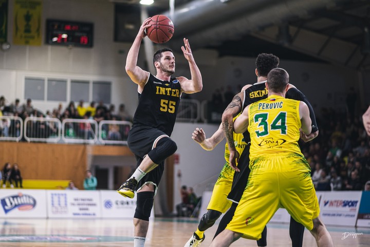 Inter a Lučenec natiahli svoje víťazné série aj vďaka týmto košom